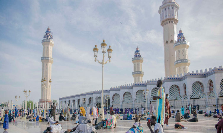 A La Decouverte De La Grande Mosquee De Touba Seneplus