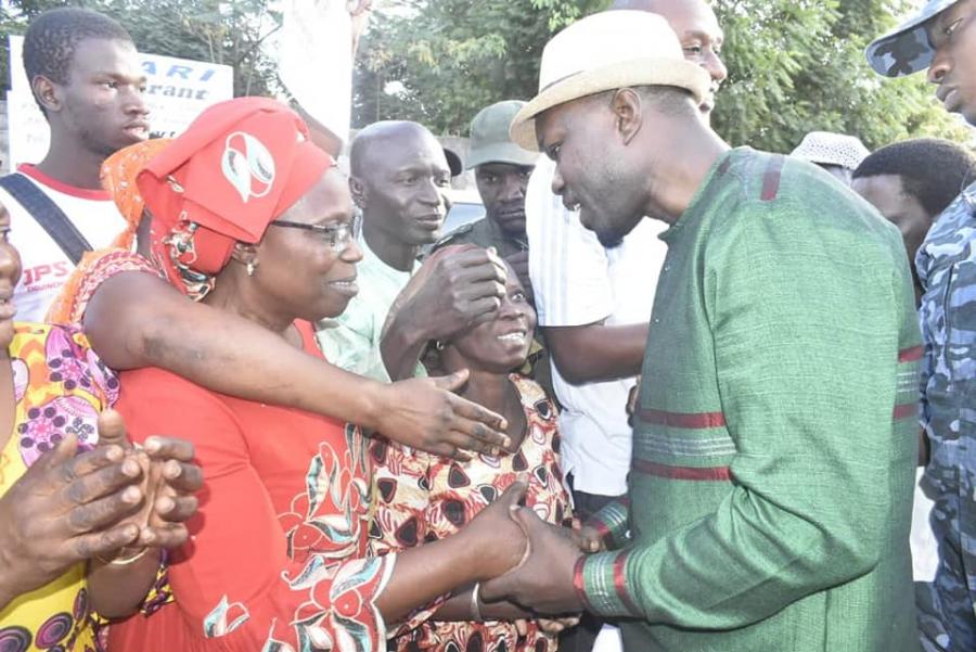 Ousmane Sonko Face A La Plateforme Des Femmes Pour La Paix En Casamance